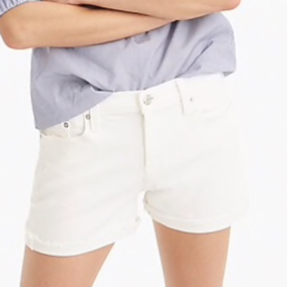 White Vineyards Vines Shorts
